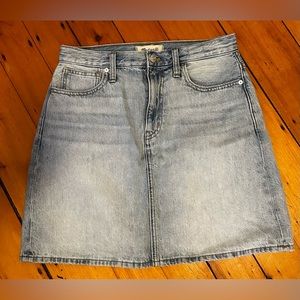 Madewell | Blue Denim Skirt | Size 26